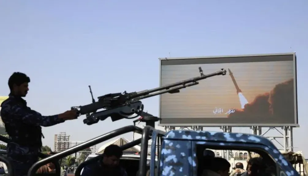 الحوثيون يواصلون منع الزيارات عن مئات المعتقلين في اليمن.. و192 حالة اختطاف موثّقة في إب وحدها منذ مطلع ال...